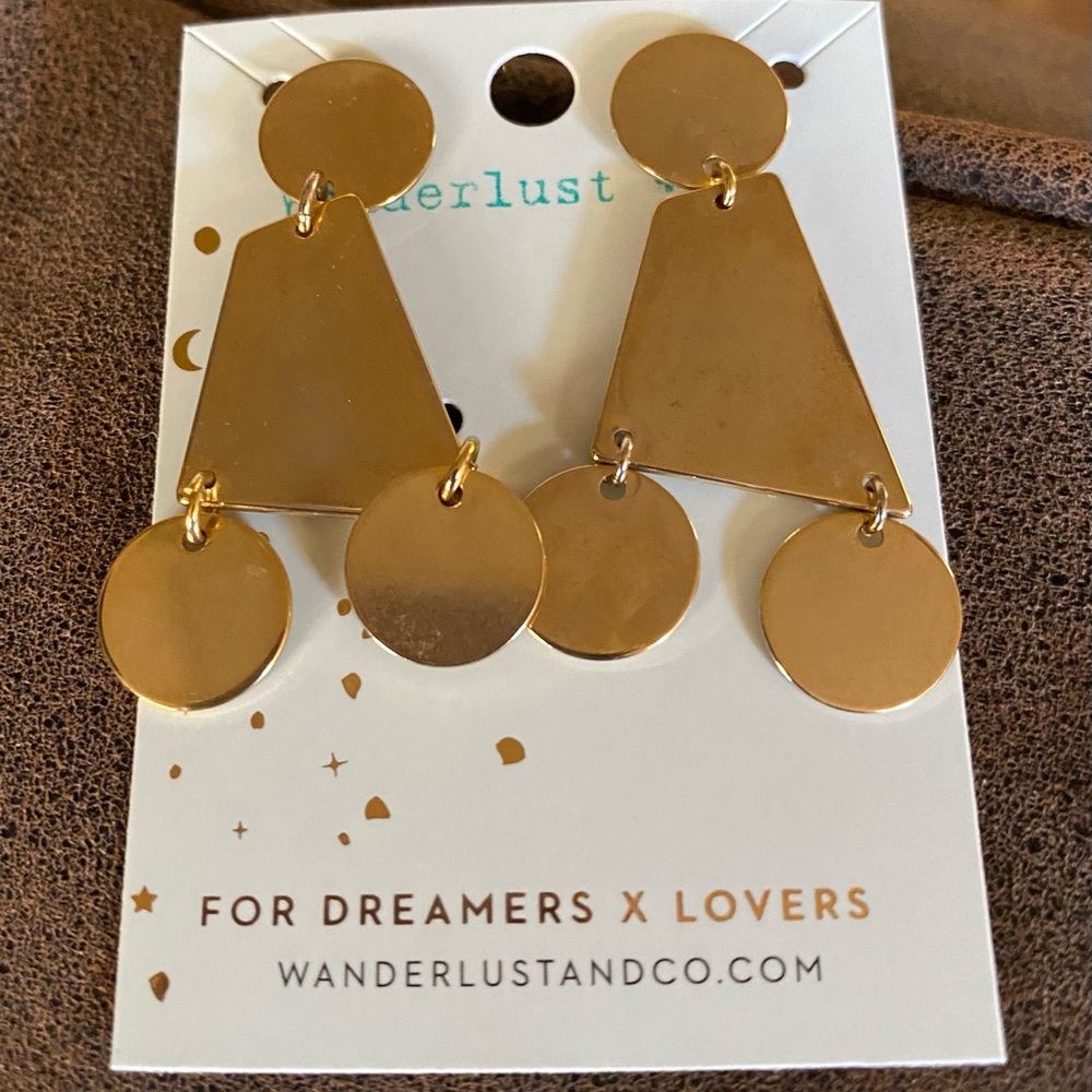 Wanderlustand & Co. NWT Hue Disc Gold Fashion earrings.